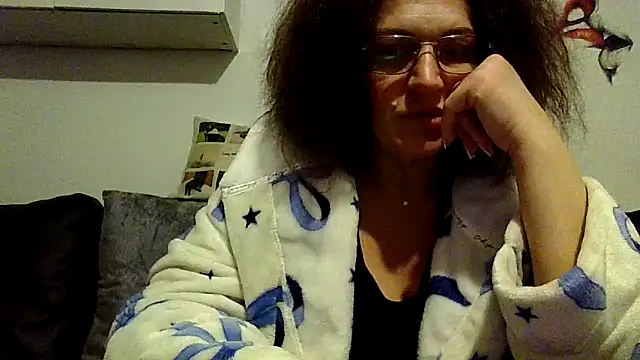 RubyyRosee online show from February 6, 2026, 6:53 am