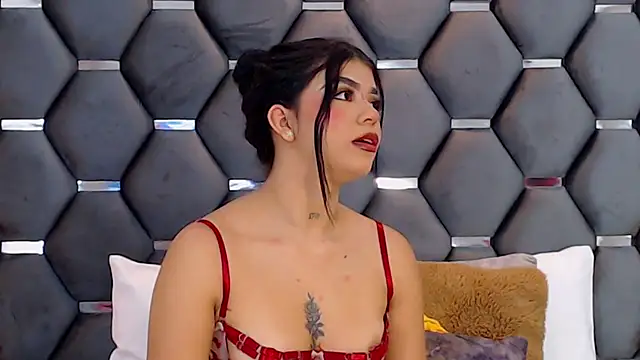 MelodyCarsson online show from December 5, 2025, 12:15 pm