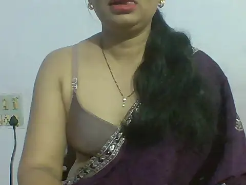 Snapshot of Marathi_q4een01 chatting on July 10, 2026, 3:50 am Marathi q4een01 online show from July 10, 2026, 3:50 am