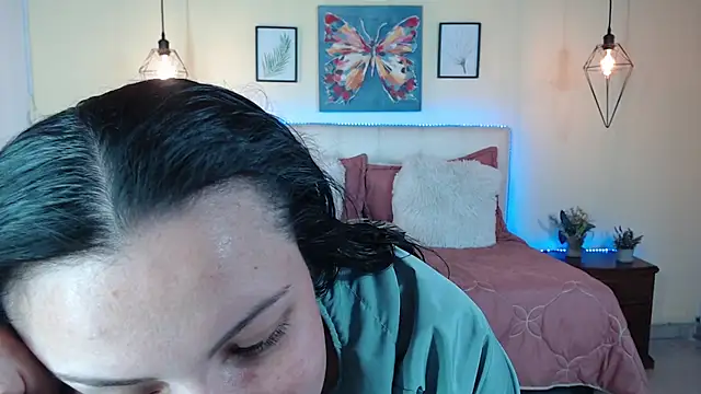 Megan 05  online show from June 24, 2026, 7:33 pm