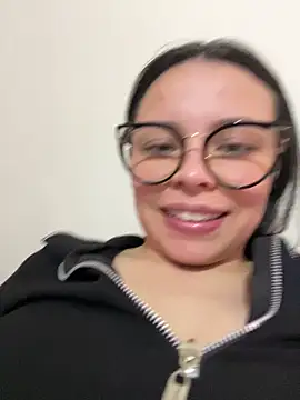 Megan 05  online show from April 26, 2026, 1:52 pm