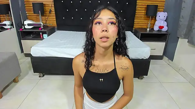 Lisa sweetas online show from November 18, 2025, 7:17 pm