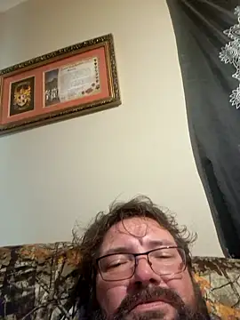 Snapshot of bigdaddypatches37 chatting on February 7, 2026, 8:17 pm bigdaddypatches37 online show from February 7, 2026, 8:17 pm