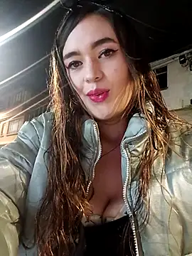 Snapshot of miss_berlyn chatting on October 11, 2025, 1:50 am miss berlyn online show from October 11, 2025, 1:50 am