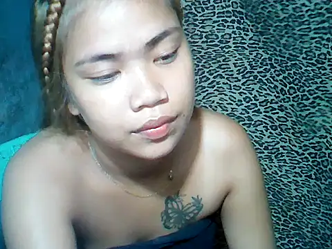 MorenaLovelyPinay24 online show from April 28, 2026, 2:27 am