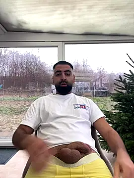 Snapshot of bignasthairy chatting on December 20, 2025, 10:07 am bignasthairy online show from December 20, 2025, 10:07 am