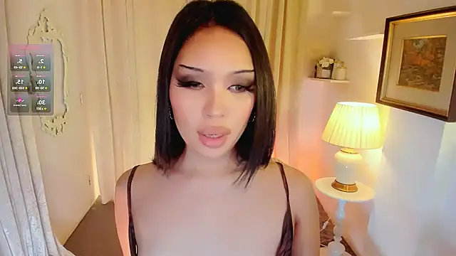 MS LUNA online show from April 29, 2026, 11:33 pm