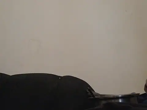 Sexy Red12x online show from May 10, 2026, 9:13 am