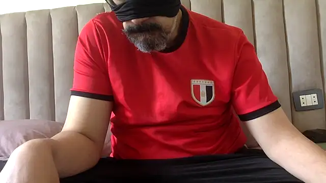 CaiBull online show from June 27, 2026, 1:39 pm