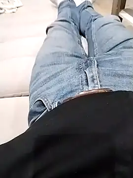 Pio185 online show from November 17, 2025, 8:57 pm