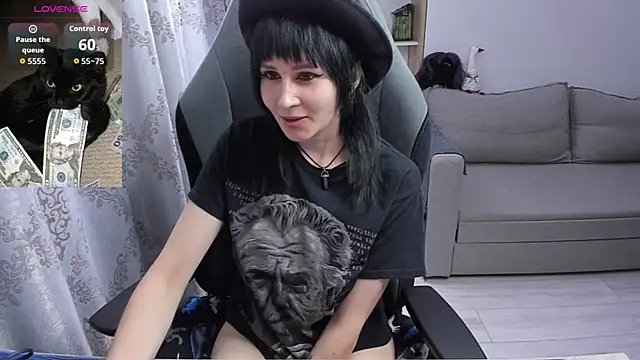 Snapshot of MistyDark chatting on August 6, 2026, 5:52 pm MistyDark online show from August 6, 2026, 5:52 pm