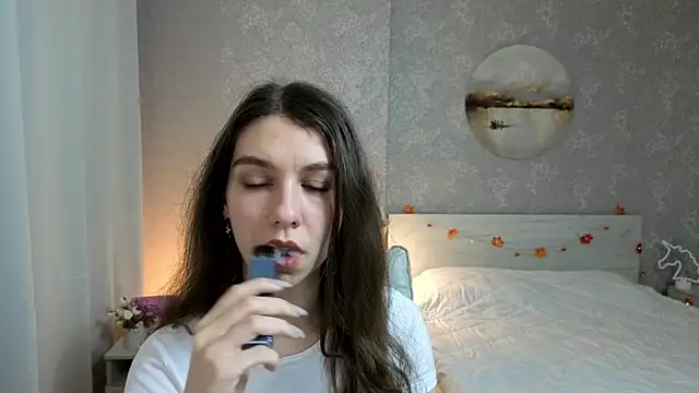 Snapshot of KellyShines chatting on November 29, 2025, 11:43 am KellyShines online show from November 29, 2025, 11:43 am