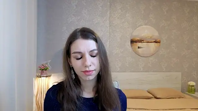 Snapshot of KellyShines chatting on April 10, 2026, 2:13 pm KellyShines online show from April 10, 2026, 2:13 pm