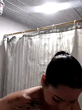 Megara 25 online show from October 25, 2025, 1:16 am