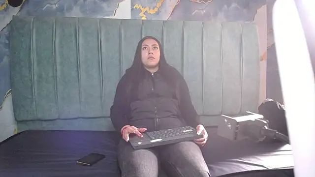 Snapshot of Megara_25 chatting on July 3, 2026, 1:17 pm Megara 25 online show from July 3, 2026, 1:17 pm