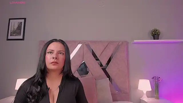 angelica cross  online show from June 11, 2026, 8:17 pm