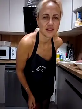 KissMiSveet online show from November 1, 2025, 2:55 pm