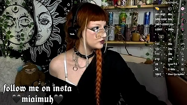 mia  yui online show from July 24, 2026, 9:33 pm