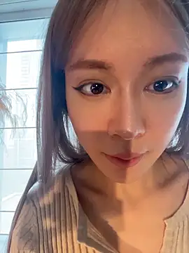 Snapshot of za-02605 chatting on April 15, 2026, 7:47 am za-02605 online show from April 15, 2026, 7:47 am