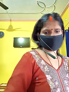 Sonalihot  online show from December 2, 2025, 6:48 am