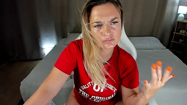 Marie Ellie online show from June 14, 2026, 1:46 am