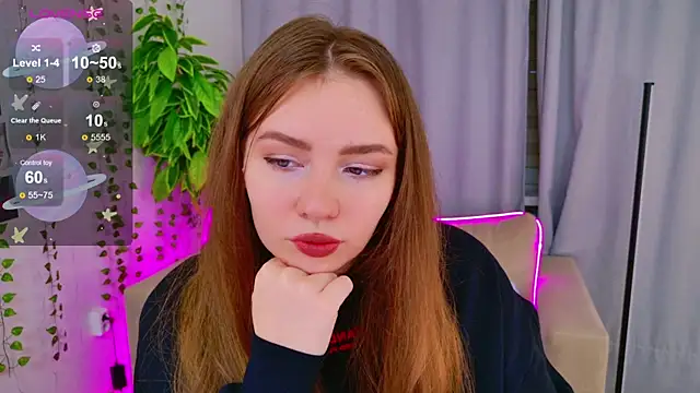 Moon  Bunny online show from October 16, 2025, 3:20 pm