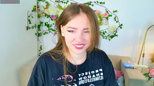 Snapshot of Moon__Bunny chatting on March 12, 2026, 2:43 pm Moon Bunny online show from March 12, 2026, 2:43 pm