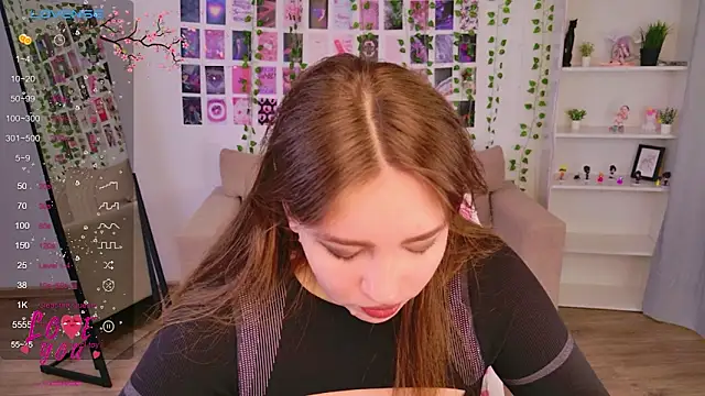 Snapshot of Moon__Bunny chatting on March 1, 2026, 12:38 pm Moon Bunny online show from March 1, 2026, 12:38 pm