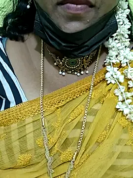 Snapshot of Tamil_Mithra chatting on March 7, 2026, 6:02 pm Tamil Mithra online show from March 7, 2026, 6:02 pm