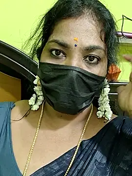 Snapshot of Tamil_Mithra chatting on March 13, 2026, 5:51 pm Tamil Mithra online show from March 13, 2026, 5:51 pm