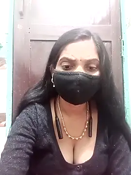 Payal-001 online show from November 6, 2025, 7:18 pm