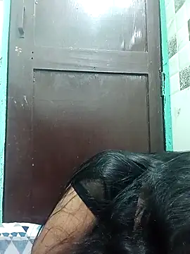 Payal-001 online show from December 13, 2025, 8:04 pm