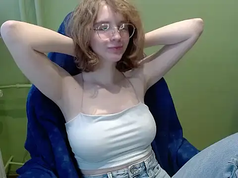 juicyPenny online show from January 9, 2026, 7:48 am