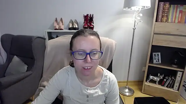 sweetxLizzy online show from October 13, 2025, 4:47 am