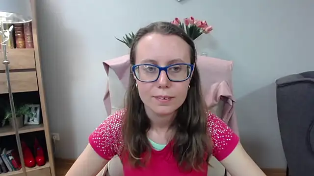 sweetxLizzy online show from May 4, 2026, 6:17 am