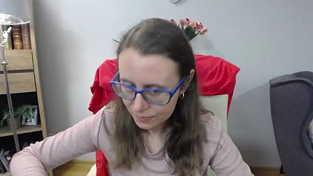 sweetxLizzy online show from May 11, 2026, 4:47 am