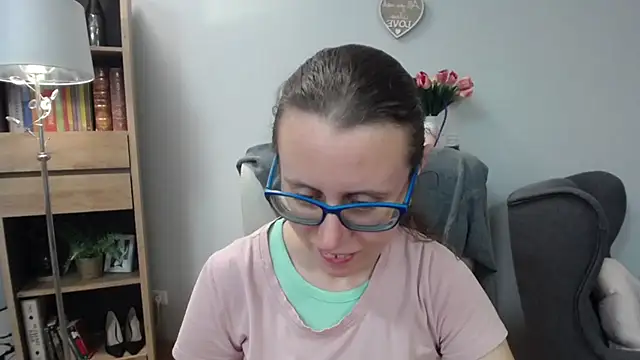 sweetxLizzy online show from June 17, 2026, 4:34 am