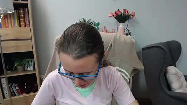 sweetxLizzy online show from May 28, 2026, 4:53 am