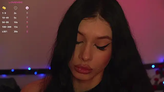 Olivia Faye online show from July 28, 2026, 8:52 pm