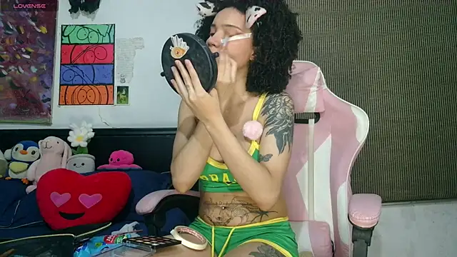 bettyboo2801 online show from July 16, 2026, 4:42 am