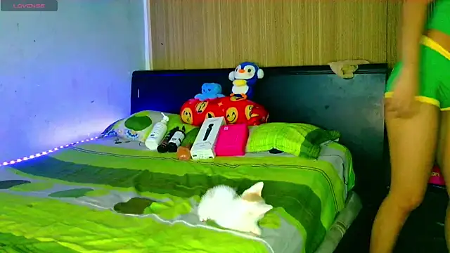 bettyboo2801 online show from September 17, 2025, 4:14 am