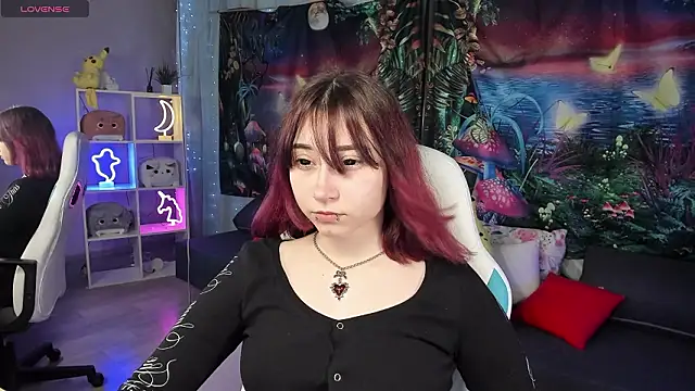 Snapshot of ClaraParks chatting on February 11, 2026, 7:25 pm ClaraParks online show from February 11, 2026, 7:25 pm