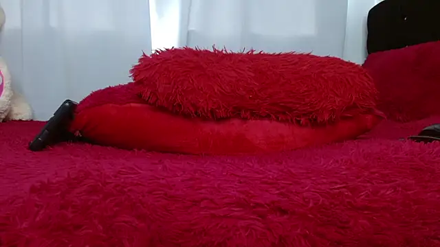 Charlothe Wright online show from September 22, 2025, 6:14 pm