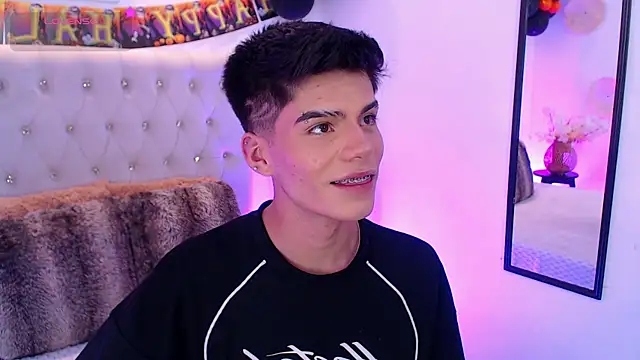 Dulcey  online show from October 13, 2025, 9:00 am