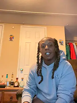 Snapshot of BigWayneDC chatting on October 18, 2025, 8:27 am BigWayneDC online show from October 18, 2025, 8:27 am