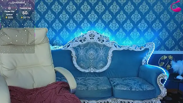MissRossi online show from June 10, 2026, 7:37 pm