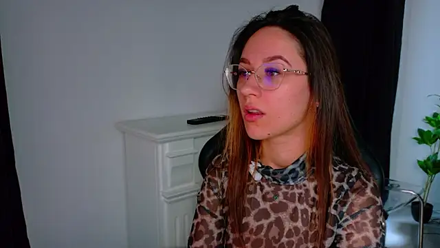 EvaBllake online show from February 10, 2026, 6:12 am