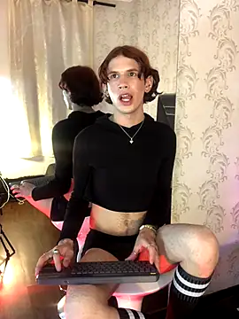 danny rios20 online show from September 16, 2025, 3:51 am