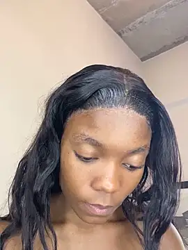 Snapshot of prettydollyy chatting on April 4, 2026, 9:16 am prettydollyy online show from April 4, 2026, 9:16 am