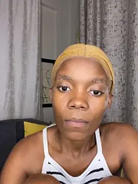 Snapshot of prettydollyy chatting on March 25, 2026, 8:19 pm prettydollyy online show from March 25, 2026, 8:19 pm